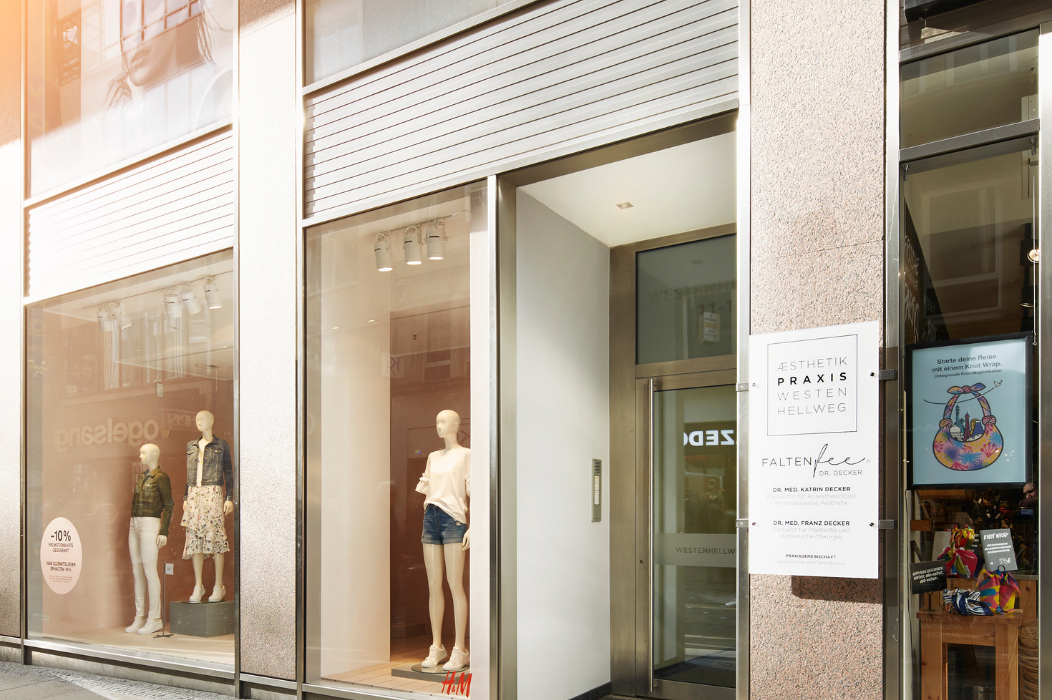 Eingang FALTENFEE® Privatpraxis für Ästhetische Medizin Dr. med. Katrin Decker am Westenhellweg in Dortmund
